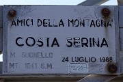 61 Gli Amici della montagna di Costa Serina posero il 24 luglio 1988